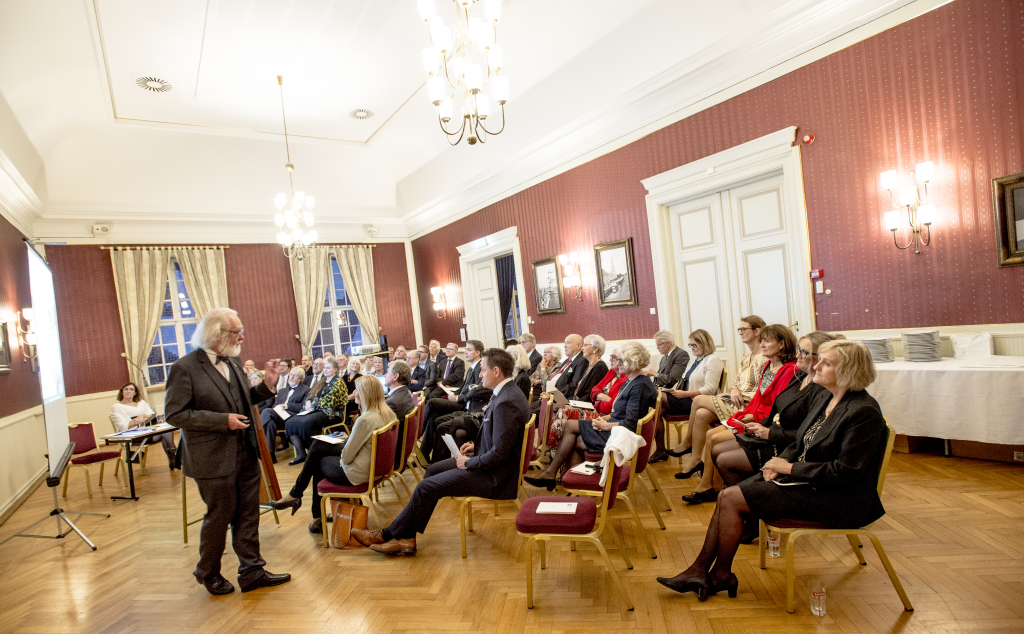 professor Nils Christian Stenseth holder foredrag på Agder Vitenskapsakademi's årsfest 25. oktober 2019